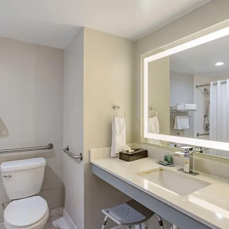 Best Western Rutgers University Hotel East Brunswick Esterno foto