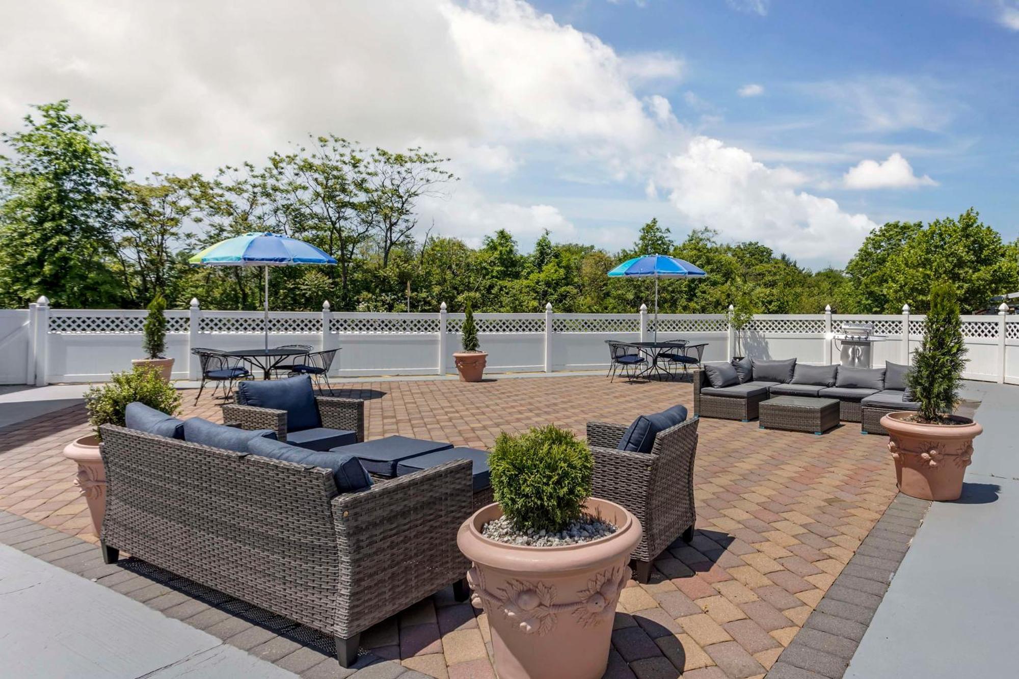 Best Western Rutgers University Hotel 2*
